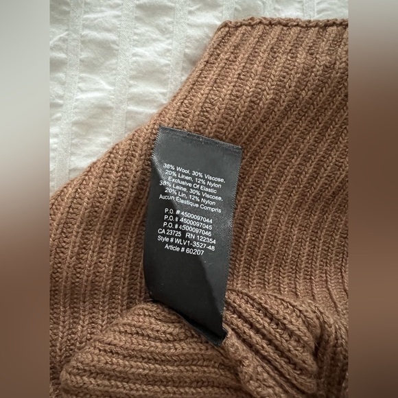 Aritzia Babaton Chalmers sweater - Picture 10 of 10